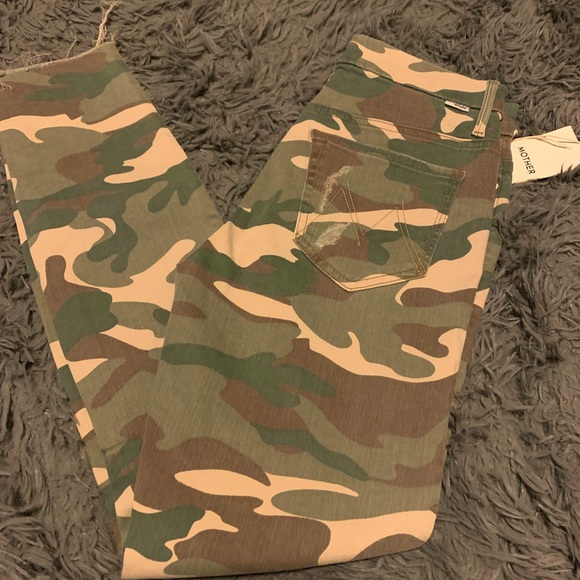 Mother Discontinued The Looker in “See Me” Distressed. see pics) New With Tags - Picture 2 of 5